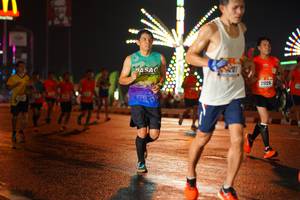 BIB: 21126, 750
                            <button type="button" onclick="openModal(16252106)" class="btn btn-primary btn-sm float-right btn-popup" data-toggle="modal" data-target=".modal-high-quality">
                        <i class="fas fa-shopping-cart"></i> Add to Cart
                    </button>
                                            <button type="button" onclick="isThisMe(16252106, true)" class="btn btn-success btn-sm float-right btn-popup btn-isme hidden" data-toggle="tooltip" data-placement="bottom" title="นี่คือรูปของคุณใช่ไหม คลิกที่นี่เพื่อเอาเข้าอัลบั้ม">
                        <i class="fas fa-plus"></i> Add to album
                    </button>
                    <button type="button" onclick="isThisMe(16252106, false)" class="btn btn-warning btn-sm float-right btn-popup btn-isnotme hidden">
                        <i class="fas fa-ban"></i> Remove from album
                    </button>